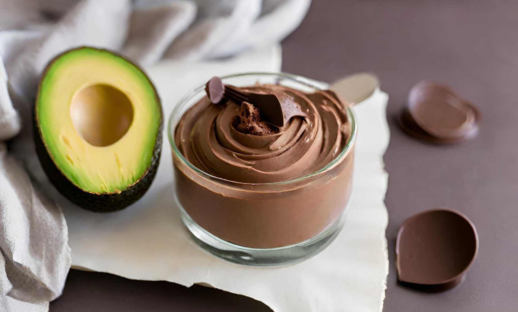 Mousse de cacao con aguacate